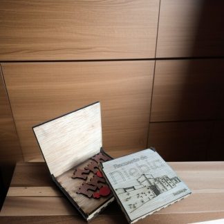 Juego 3 en raya en caja Niebla